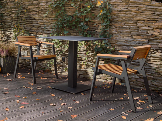 Bistro- oder Gartentisch BEERISSIMO aus Metall (Standfuß mittig)
