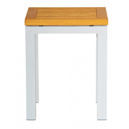 Hocker GIANT LOW aus Aluminium mit Robinienholz (Akazie)